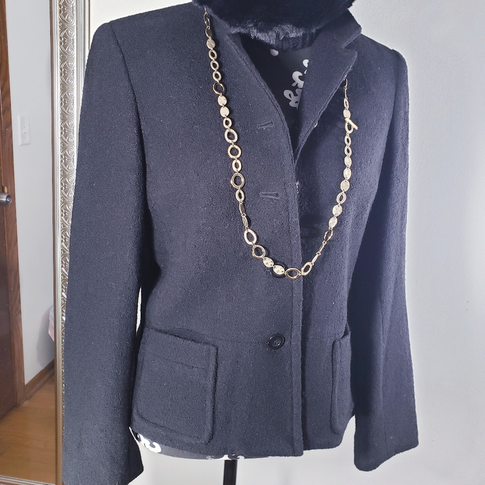 Petite Sophisticated Wool jacket in size 10 petite